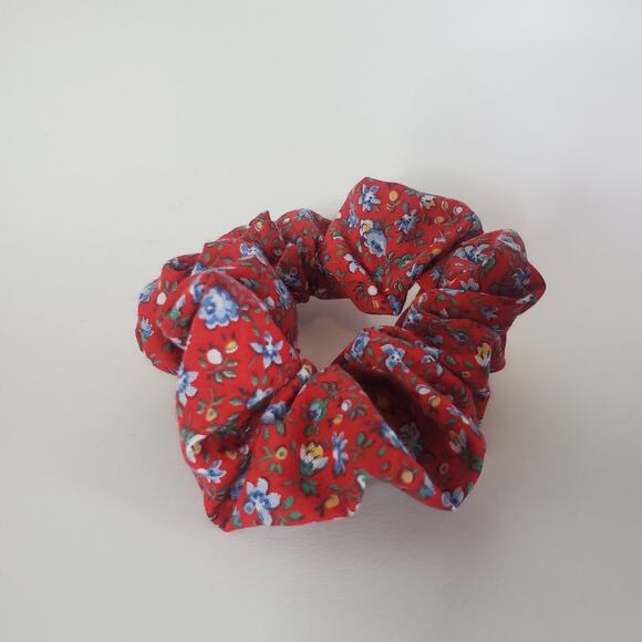 Blue florals - Large Cotton Scrunchies handmade from recycled fabrics unique - Picture 1 of 3
